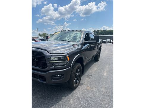 Used 2022 RAM 3500 Limited w/ Night Edition AWD/4WD image 3