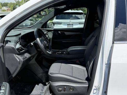 Certified 2026 Buick Enclave Preferred AWD/4WD image 11