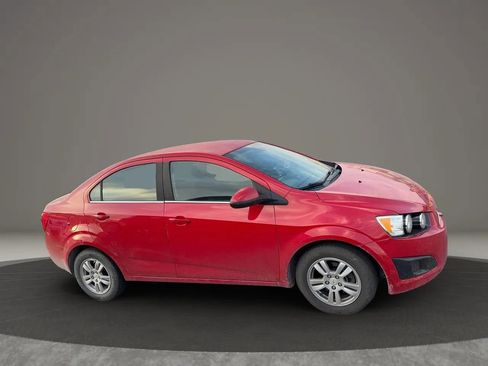 Used 2012 Chevrolet Sonic LT image 4