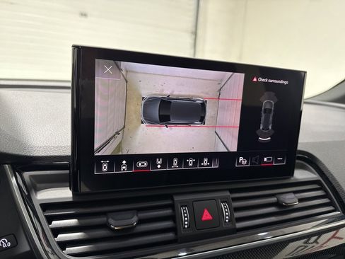 Used 2024 Audi SQ5 Prestige image 27