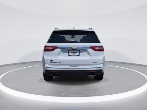 Used 2019 Chevrolet Traverse Premier AWD/4WD image 6
