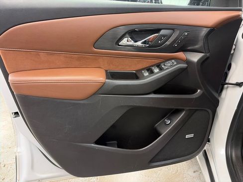 Used 2019 Chevrolet Traverse High Country w/ LPO, Floor Liner Package AWD/4WD image 15