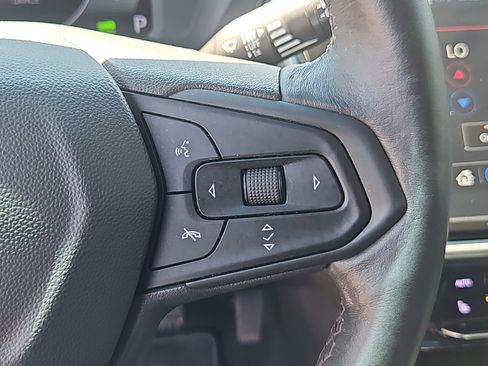 Used 2023 Chevrolet Bolt LT w/ Infotainment Package FWD image 19