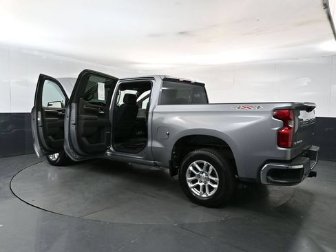 Used 2023 Chevrolet Silverado 1500 LT AWD/4WD image 28