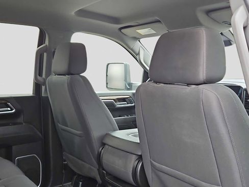 Used 2024 Chevrolet Silverado 2500 LT image 16