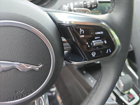 Used 2024 Jaguar E-PACE R-Dynamic SE AWD/4WD image 19