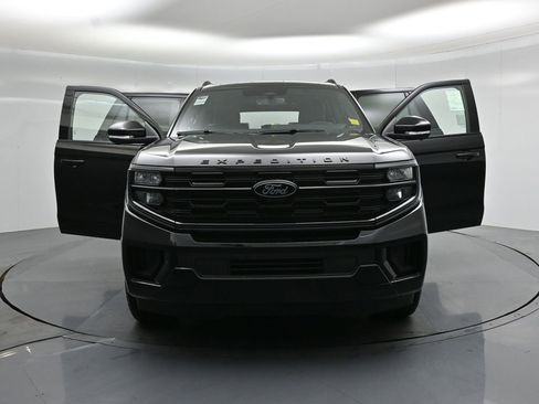 New 2026 Ford Expedition Max Platinum w/ Stealth Appearance Package AWD/4WD image 29