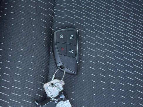 Used 2025 Chevrolet Equinox LT FWD image 25