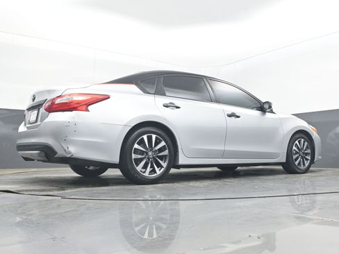 Used 2017 Nissan Altima 2.5 SV image 26