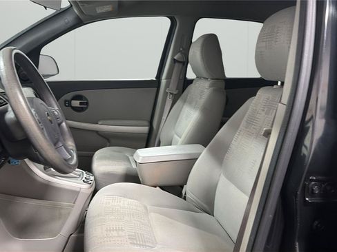 Used 2005 Chevrolet Equinox LS w/ Preferred Equipment Group AWD/4WD image 10