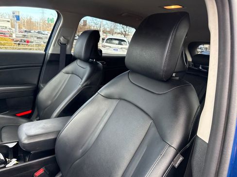 Used 2023 Kia Sportage EX image 12