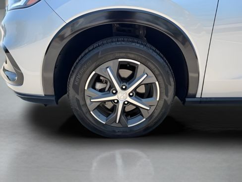 Certified 2024 Honda HR-V EX-L image 32