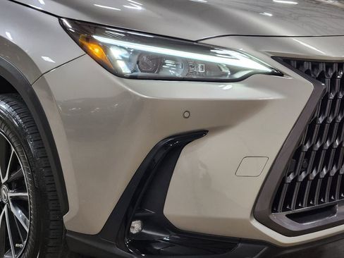 Used 2022 Lexus NX 250 FWD w/ Premium Package image 14