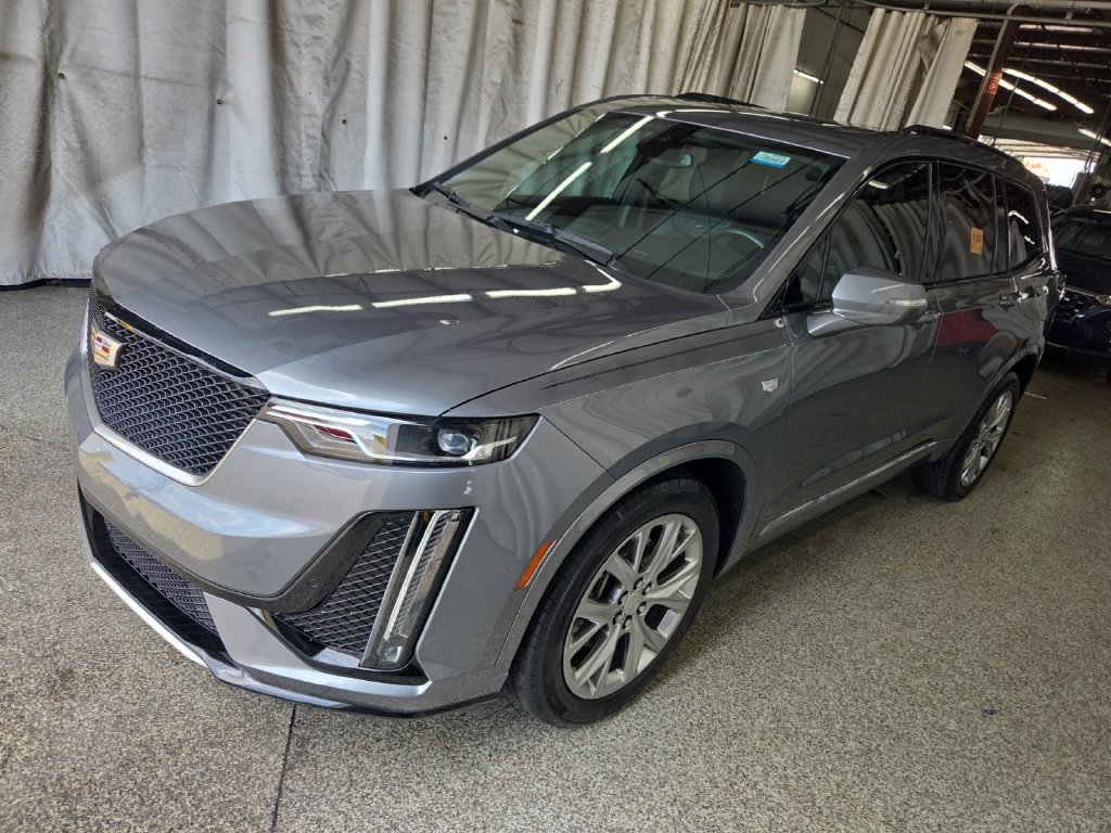 Used 2020 Cadillac XT6 Sport AWD/4WD image 3