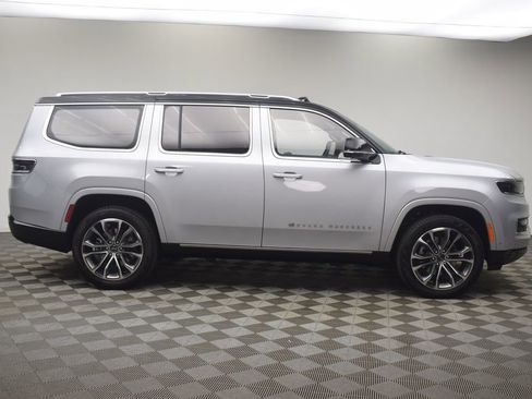 New 2024 Jeep Grand Wagoneer Series III AWD/4WD image 6