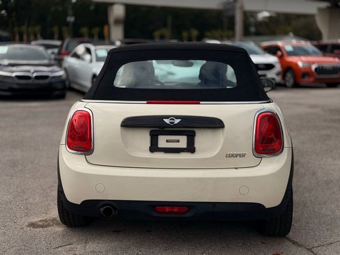 Used 2017 MINI Cooper Convertible image 3