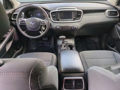 Used 2019 Kia Sorento L FWD image 27