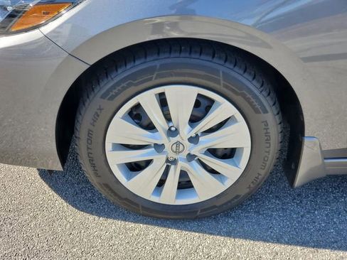 Certified 2024 Nissan Sentra S image 10