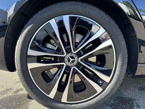 Used 2025 Mercedes-Benz CLA 250 4MATIC image 11