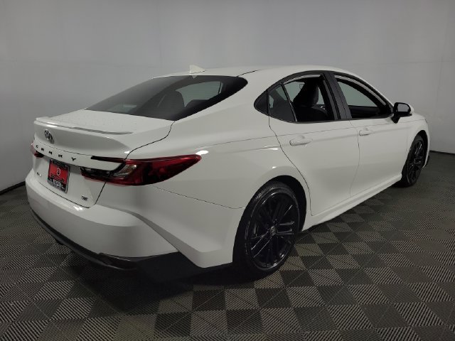 Used 2026 Toyota Camry SE w/ Convenience Package FWD image 8