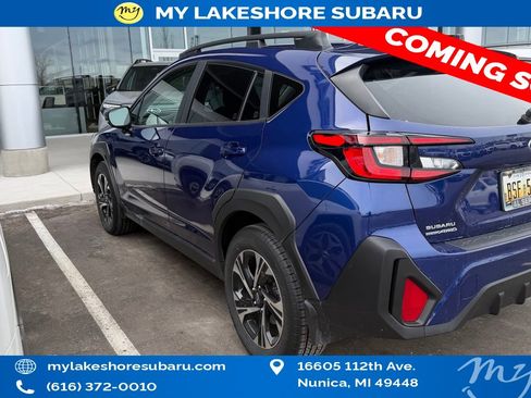 Used 2024 Subaru Crosstrek 2.0i Premium image 4