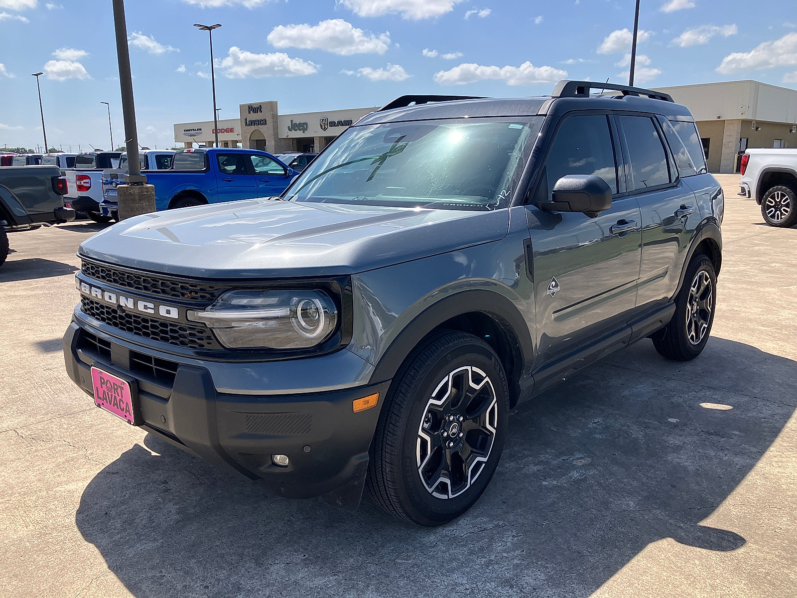 Used 2025 Ford Bronco Sport Outer Banks w/ Outer Banks Tech Package+ AWD/4WD image 3