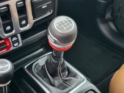 Used 2023 Jeep Wrangler Rubicon w/ LED Lighting Group AWD/4WD image 22