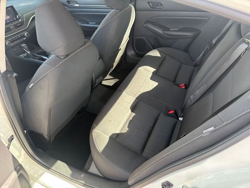 Used 2025 Nissan Altima 2.5 SV FWD image 27
