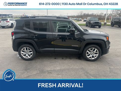 Used 2015 Jeep Renegade Latitude image 3