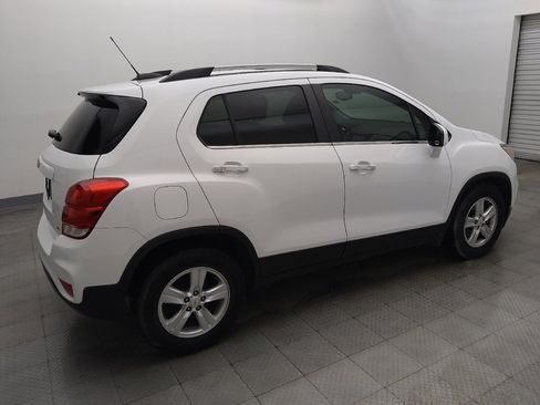 Used 2018 Chevrolet Trax LT w/ LT Convenience Package FWD image 10