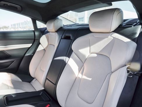 Used 2020 Porsche Taycan Turbo S image 46