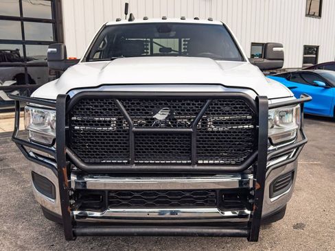 Used 2023 RAM 3500 Tradesman w/ Chrome Appearance Group AWD/4WD image 5