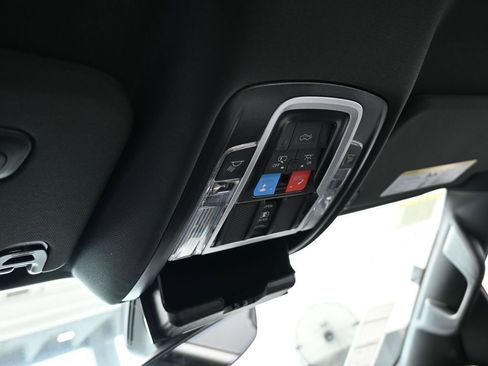 Used 2025 RAM 1500 Big Horn AWD/4WD image 24