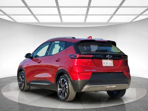 Used 2023 Chevrolet Bolt EUV Premier w/ Sun & Sound Package image 7