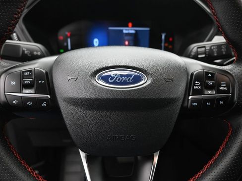 Used 2025 Ford Escape ST-Line image 11