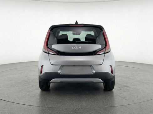 Used 2025 Kia Soul LX w/ LX Technology Package image 7