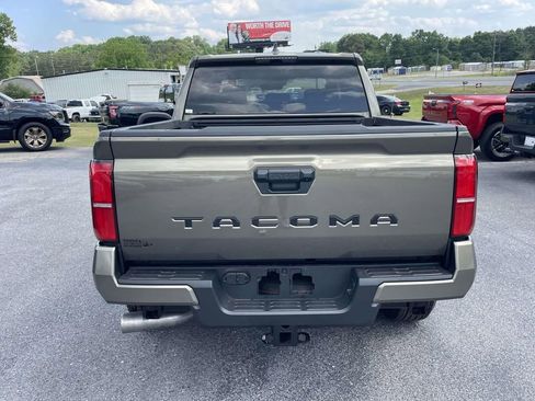 Used 2026 Toyota Tacoma TRD Sport RWD image 3