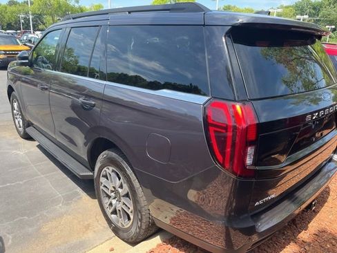 Used 2025 Ford Expedition Active AWD/4WD image 4