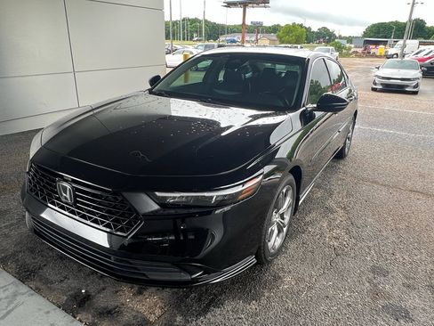 Used 2024 Honda Accord EX-L image 5