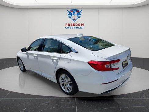 Used 2019 Honda Accord LX image 4