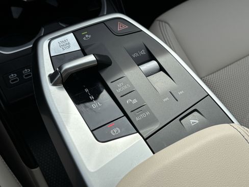 Certified 2025 BMW X1 xDrive28i w/ Technology Package image 26