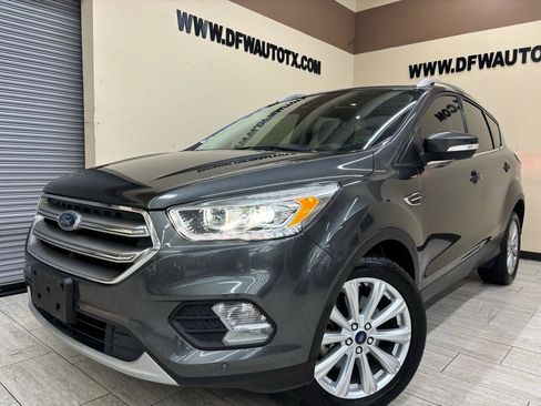 Used 2017 Ford Escape Titanium w/ Equipment Group 301A FWD image 1