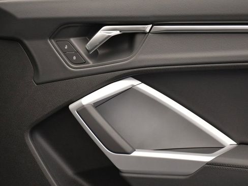 Used 2025 Audi Q3 2.0T Premium w/ Convenience Package image 46