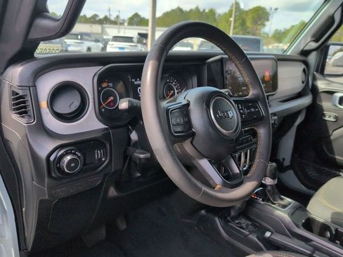 Used 2024 Jeep Wrangler Sport S image 29
