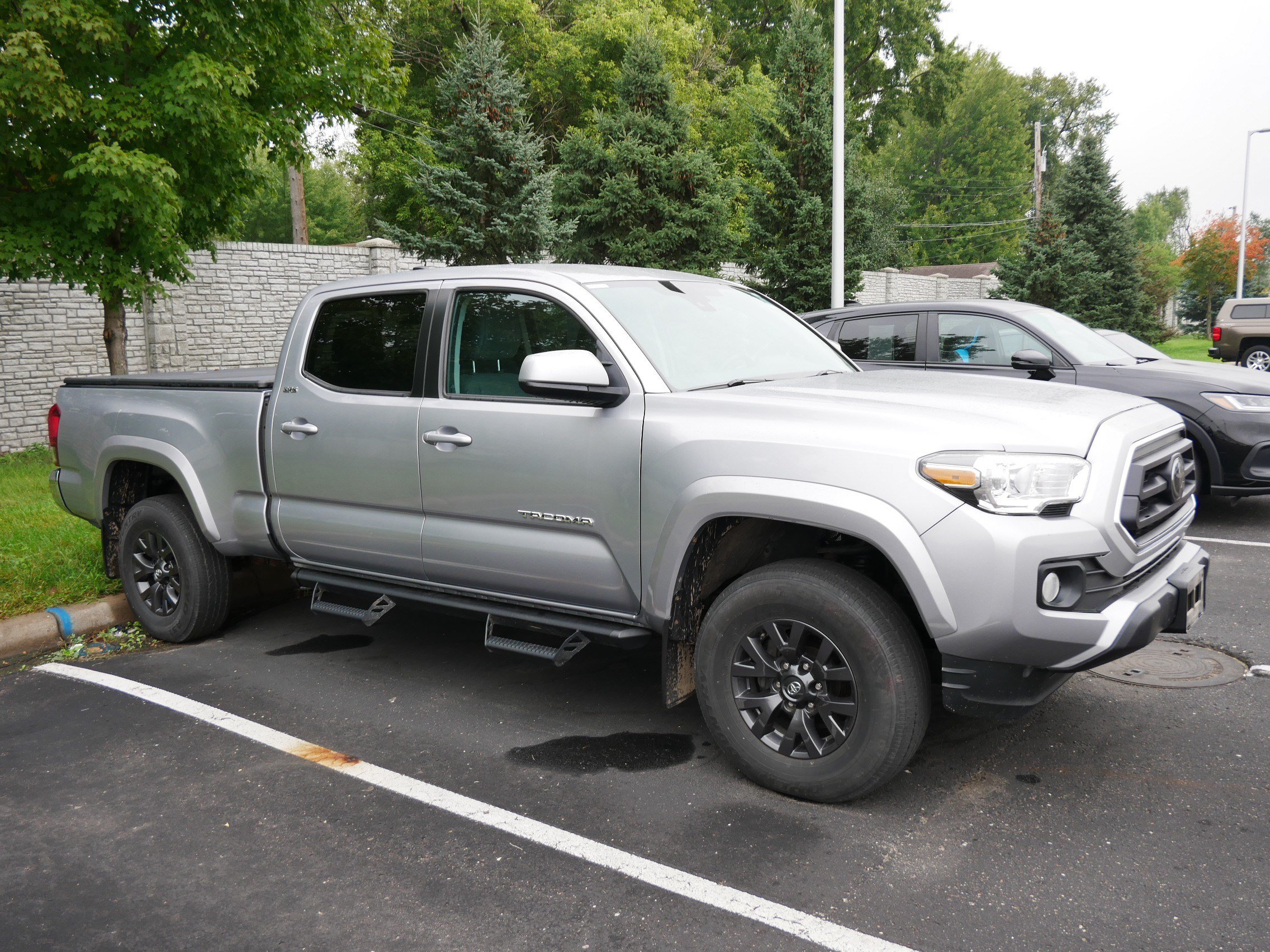 Used 2021 Toyota Tacoma SR5 AWD/4WD image 5