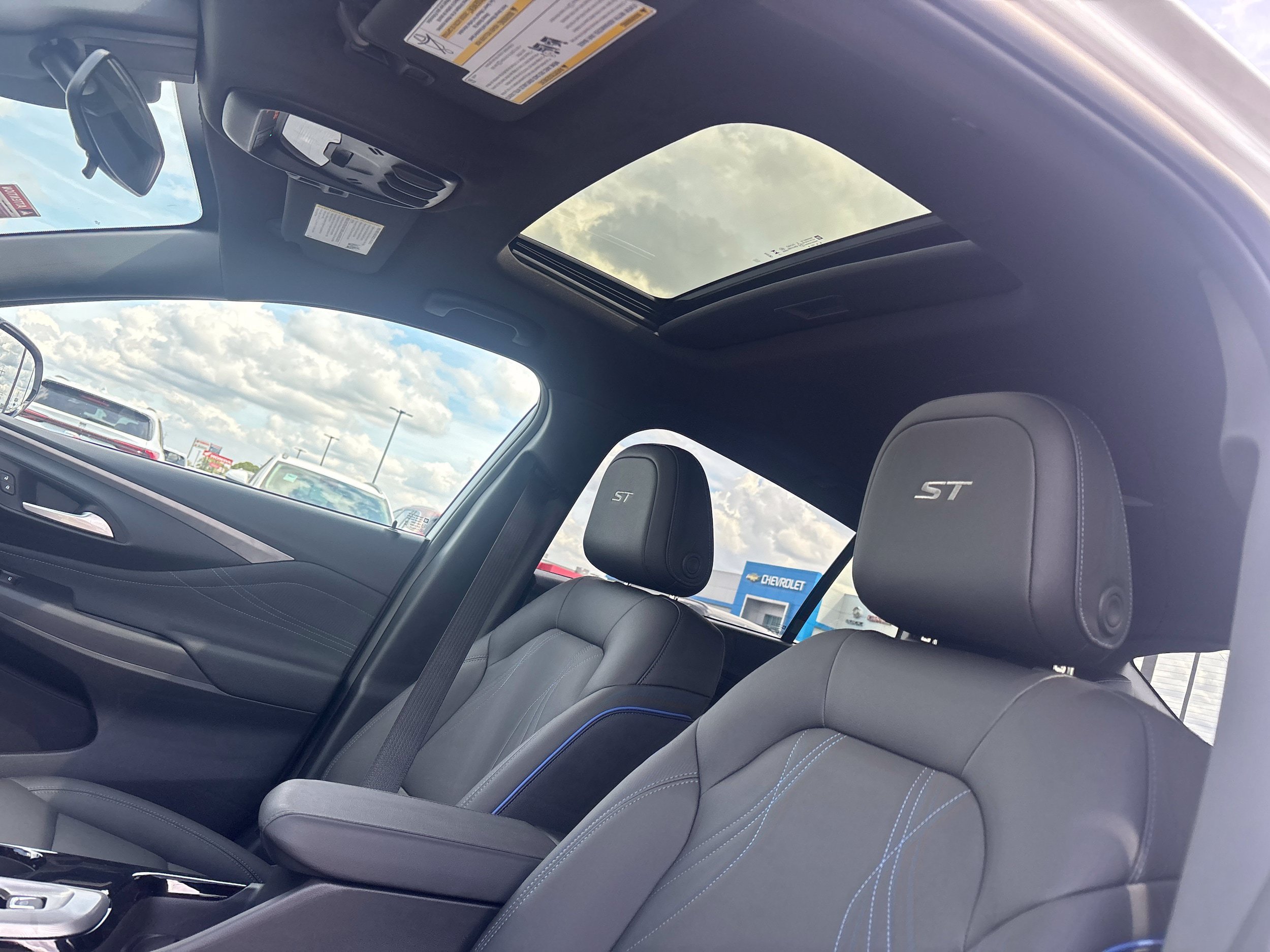 New 2026 Buick Envista Sport Touring w/ Convenience I Package FWD image 13