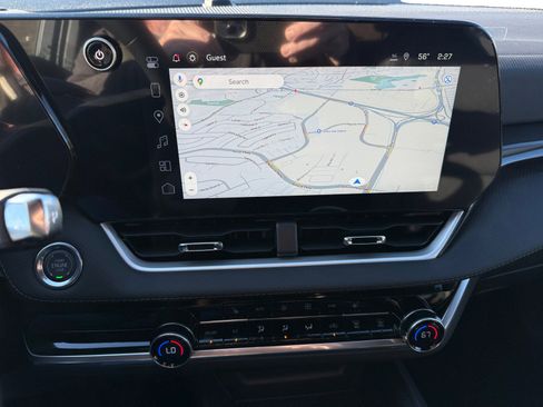 New 2026 Chevrolet Equinox LT w/ Convenience Package II image 12