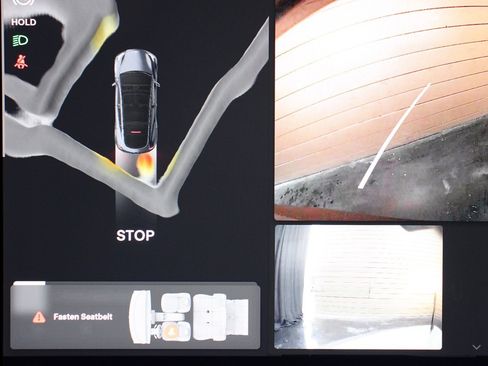 Used 2023 Tesla Model Y Long Range image 21