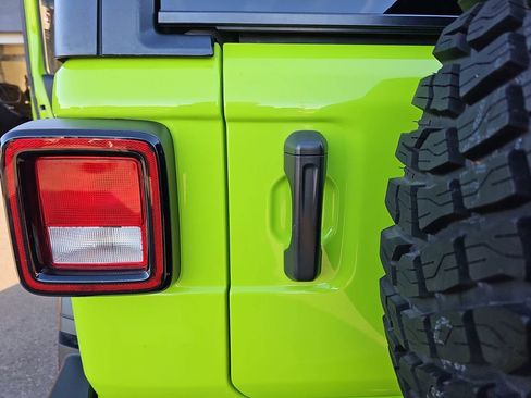 Used 2021 Jeep Wrangler Unlimited Sport image 19