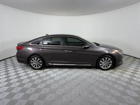 Used 2016 Hyundai Sonata Sport w/ Option Group 1V FWD image 4